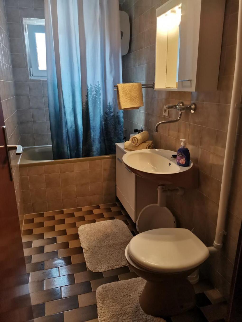 Apartments Srdan Vinišće Buitenkant foto