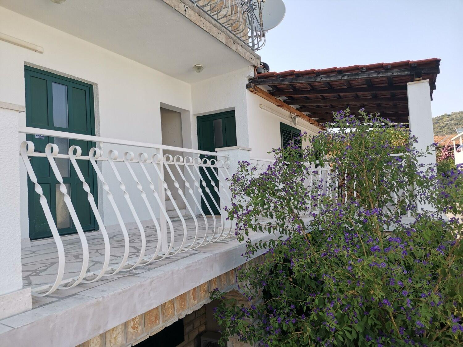 Apartments Srdan Vinišće Buitenkant foto