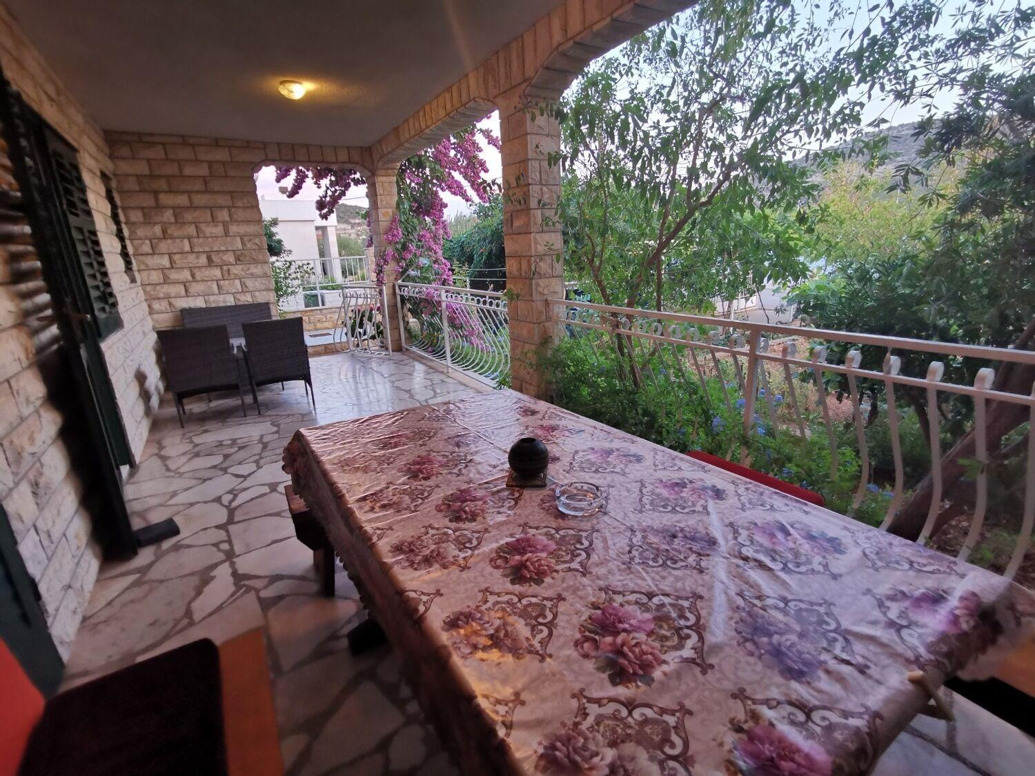 Apartments Srdan Vinišće Buitenkant foto